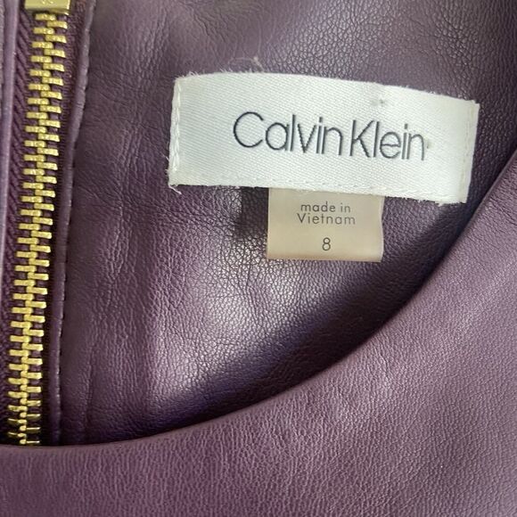 Calvin Klein Faux Leather Sleeveless Sheath Dress Purple Plum Size 8 - Picture 3 of 11
